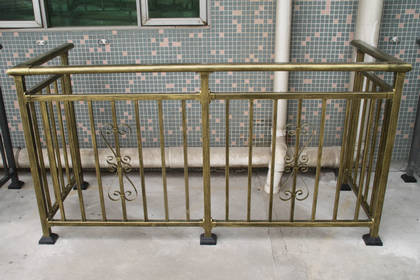 陽(yáng)臺護欄